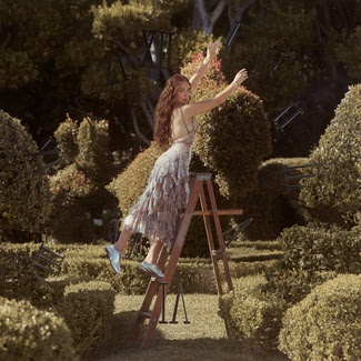 Laufey artist press photo 2026
