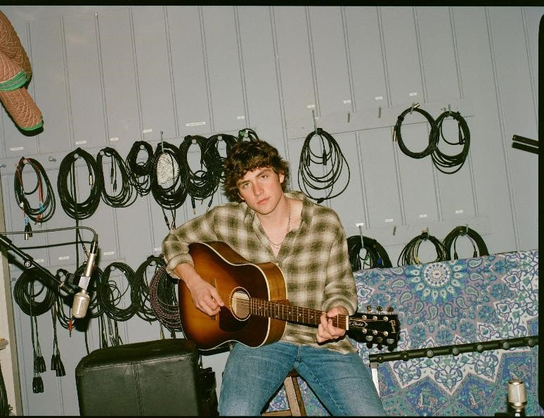 Vincent Mason playing guitar studio photo 2026 country artist