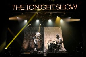 Angine de Poitrine perform “Zugzegk” on The Tonight Show Starring Jimmy Fallon